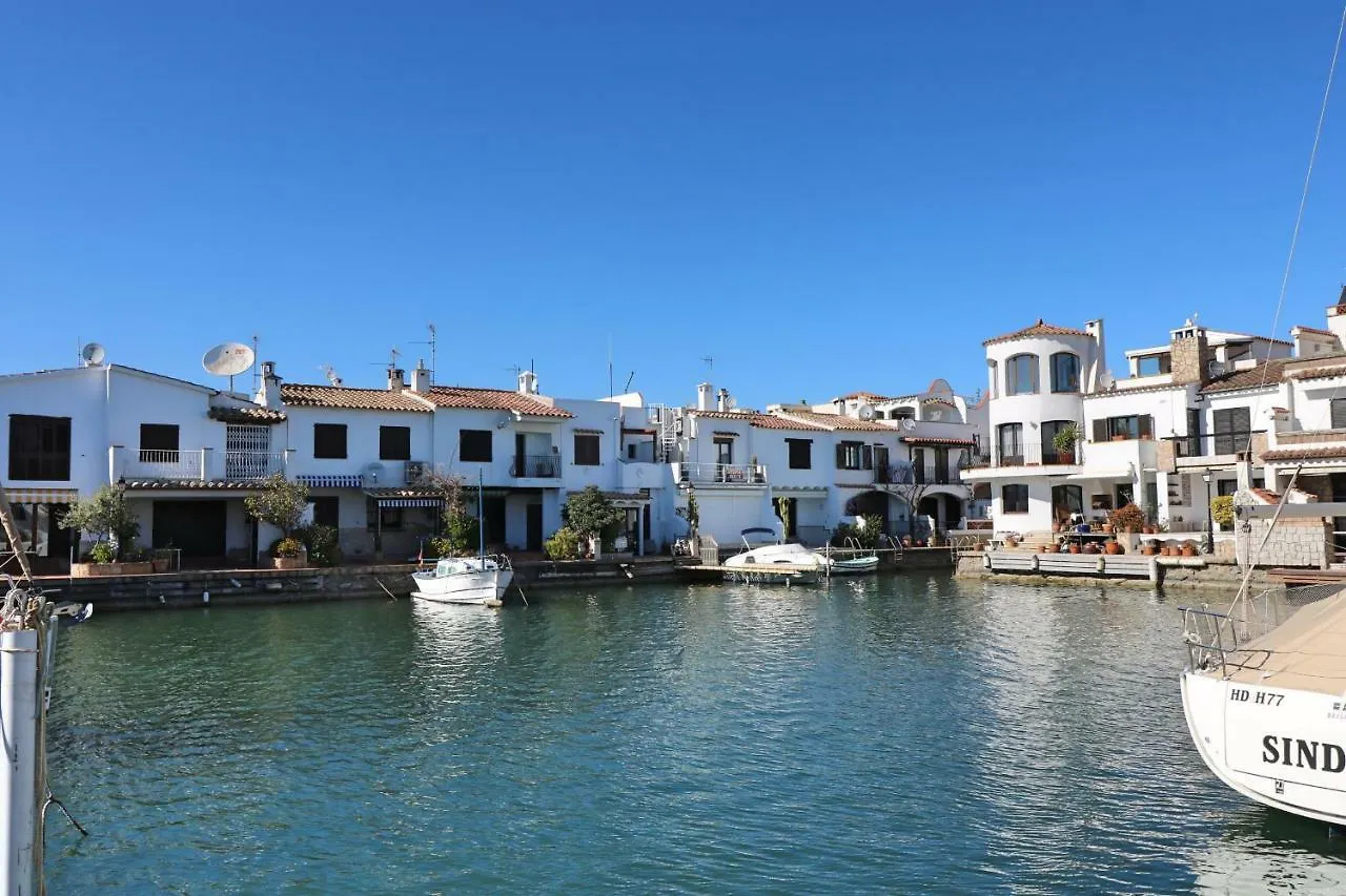 Villa Requesens Empuriabrava Spanien